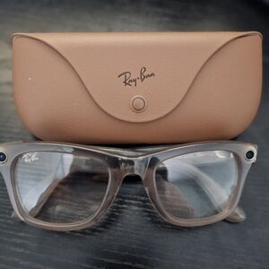 Ray-Ban Meta Wayfarer (Smoky Grey/Taupe) w/ Transition Lenses